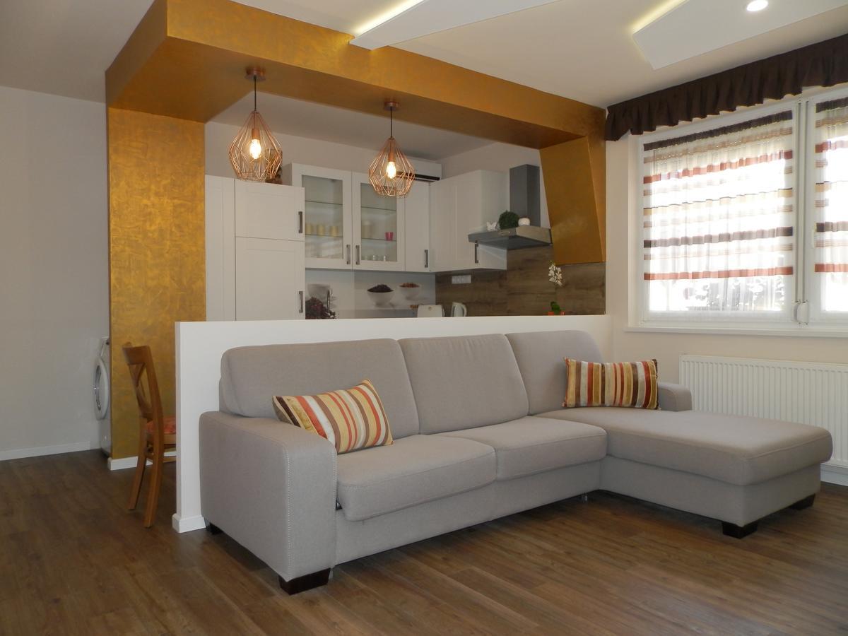 Hajdúszoboszló Katalin Boutique & Wellness Apartmanok מראה חיצוני תמונה